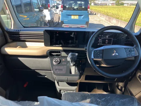 Mitsubishi Delica Mini