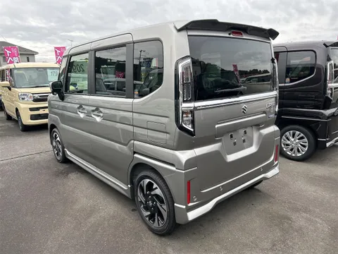 Suzuki Spacia Custom