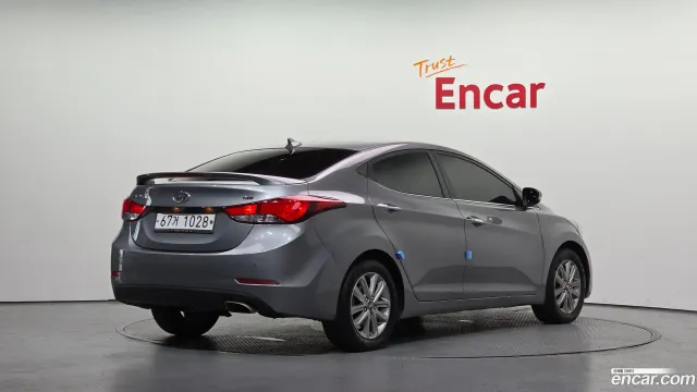 Hyundai Elantra (Avante)