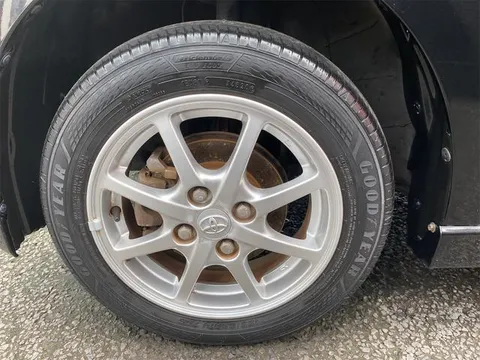 Toyota Pixis Space