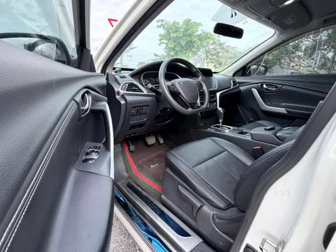 Venucia T90