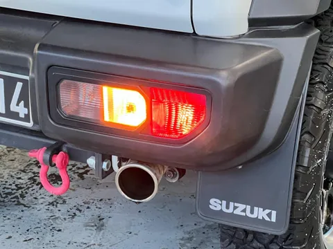 Suzuki Jimny Sierra
