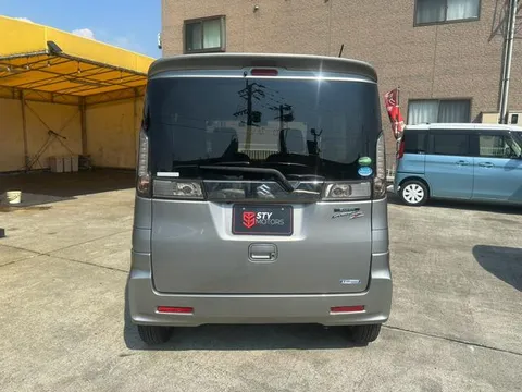 Suzuki Spacia Custom Z