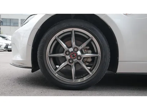 Mazda MX-5 (Roadster)