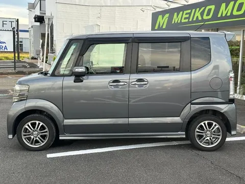 Honda N-BOX Plus Custom