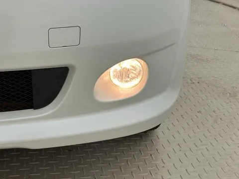 Subaru R2