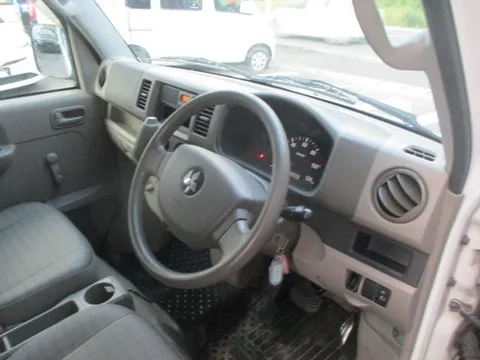 Mitsubishi Minicab Van