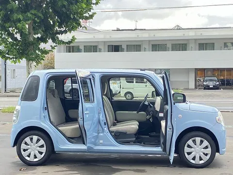 Daihatsu Mira Cocoa