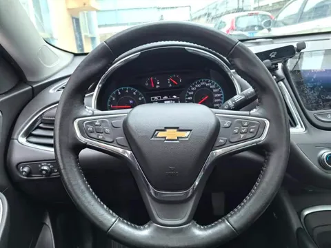 Chevrolet Malibu XL
