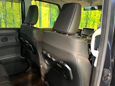 Suzuki Spacia Custom