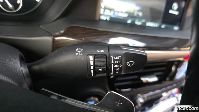 Genesis G90 (EQ900)