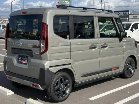 Suzuki Spacia Gear