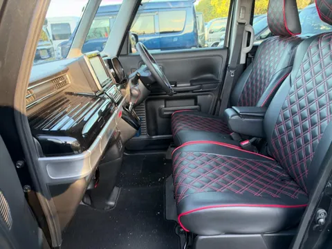 Suzuki Spacia Custom