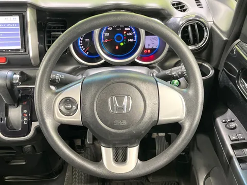 Honda N-BOX Custom