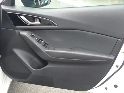 Mazda Axela Sport