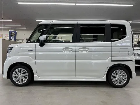 Suzuki Spacia Custom