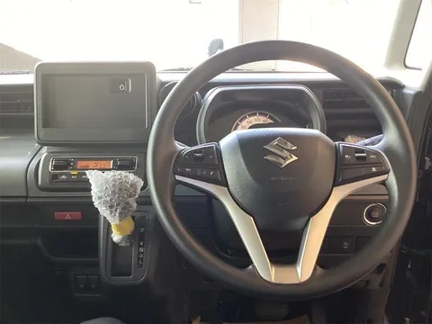 Suzuki Spacia Base