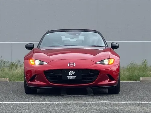 Mazda MX-5 (Roadster)