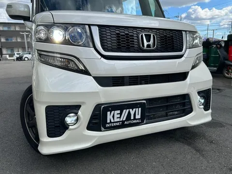 Honda N-BOX Custom