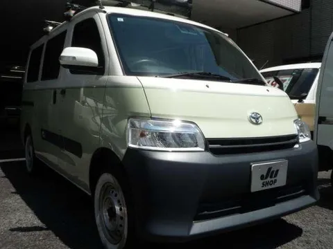 Toyota TownAce Van