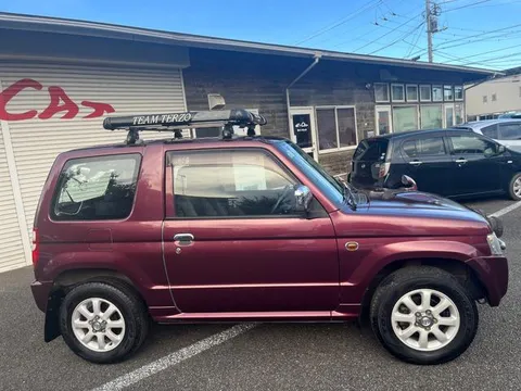 Nissan KIX