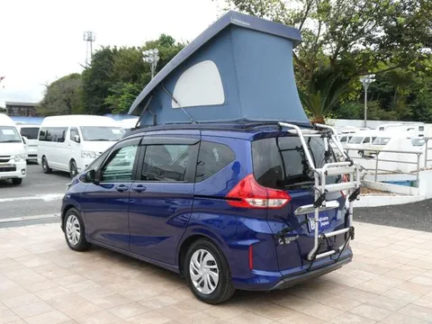 Honda Freed Plus