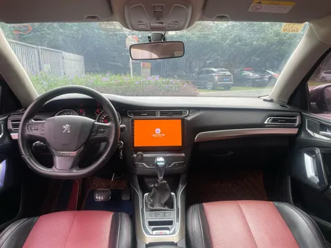 Peugeot 408