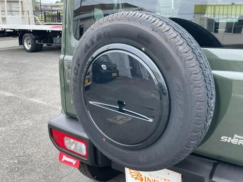Suzuki Jimny Sierra