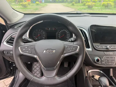 Chevrolet Malibu XL