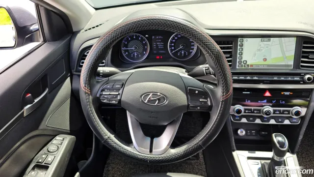 Hyundai Elantra (Avante)
