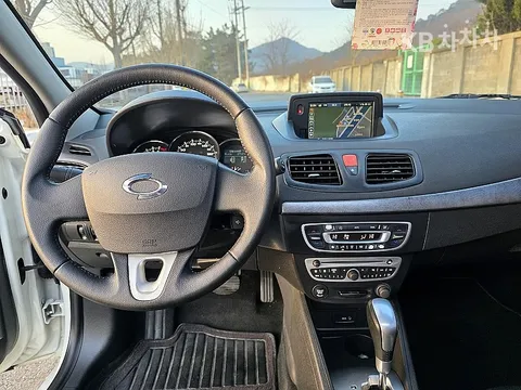 Renault SM3