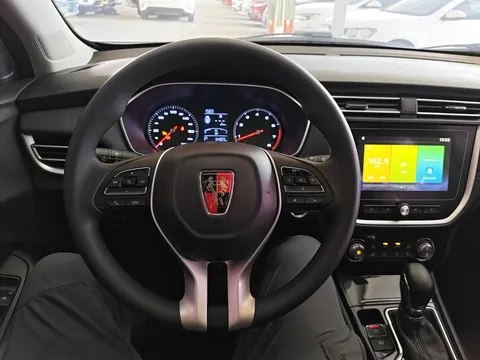 Roewe RX3