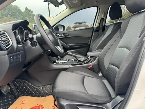 Mazda Mazda 3