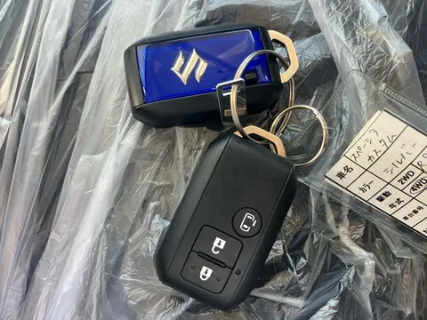 Suzuki Spacia