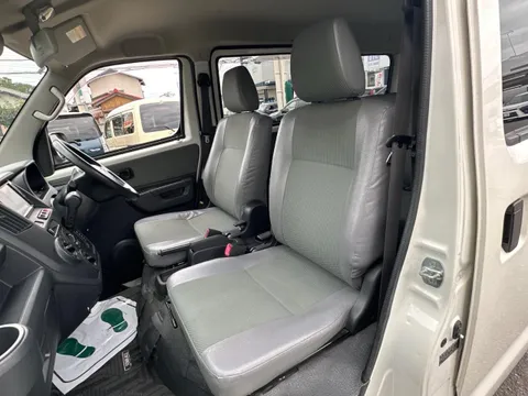 Toyota TownAce Van