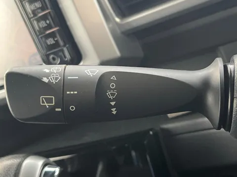 Toyota Pixis Mega