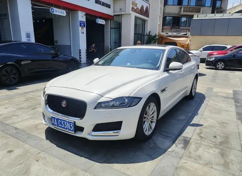 Jaguar XFL