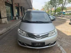 BYD M6