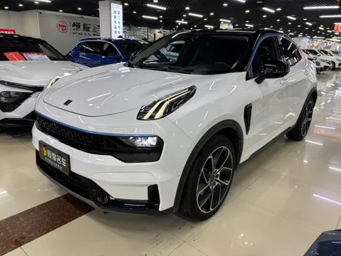 Lynk & Co 05