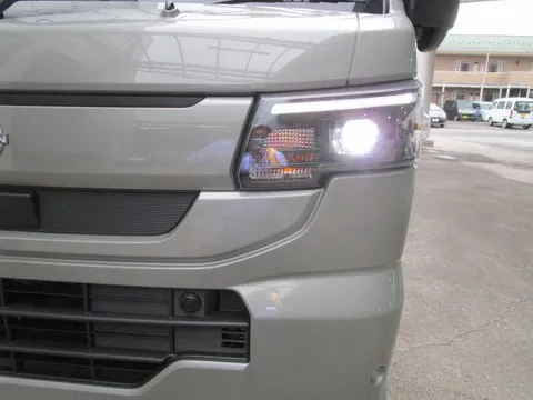 Nissan Clipper Truck