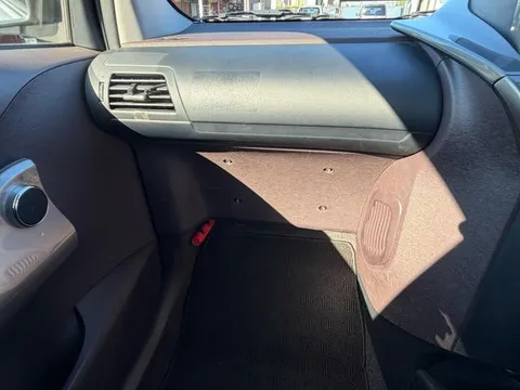 Toyota iQ