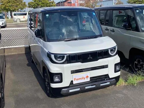 Mitsubishi Delica Mini