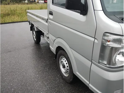 Nissan Clipper Truck