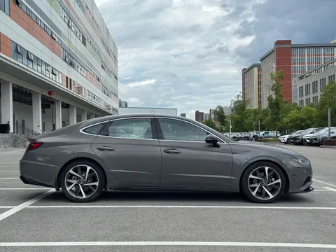 Hyundai