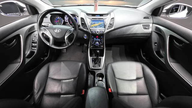 Hyundai Elantra (Avante)