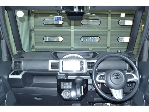 Toyota Pixis Mega