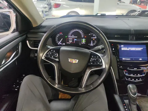 Cadillac XTS