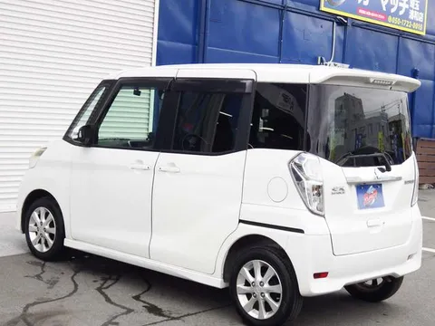 Mitsubishi eK Space Custom