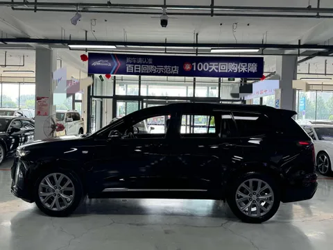 Cadillac XT6