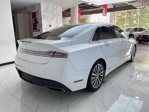 Lincoln MKZ